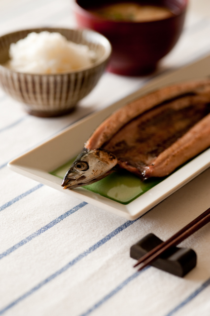 秋刀魚と味噌汁縦F4